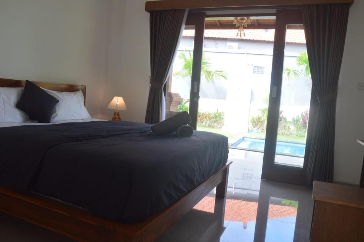 Wiryaroja Guest House Canggu Εξωτερικό φωτογραφία