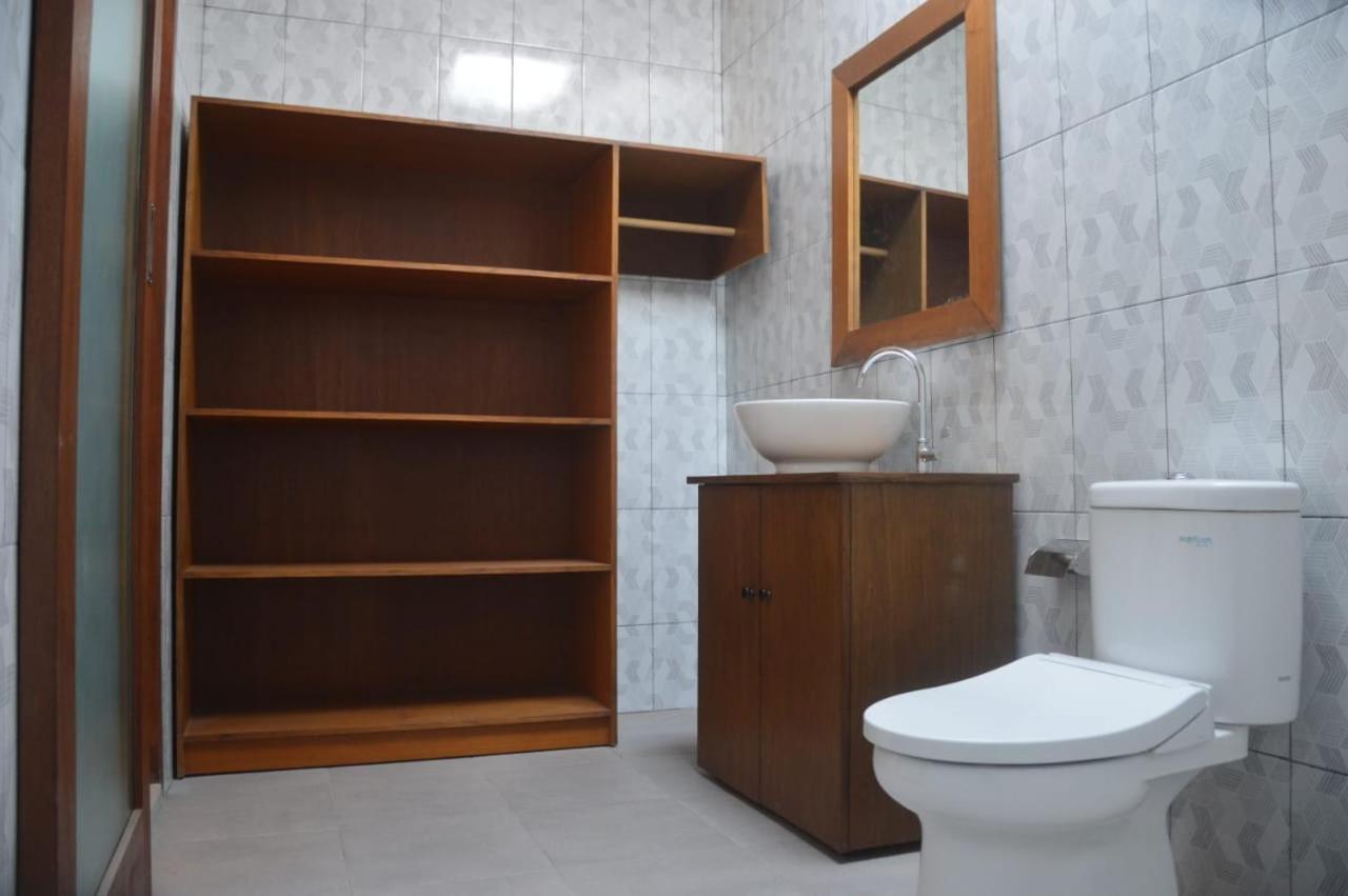 Wiryaroja Guest House Canggu Εξωτερικό φωτογραφία
