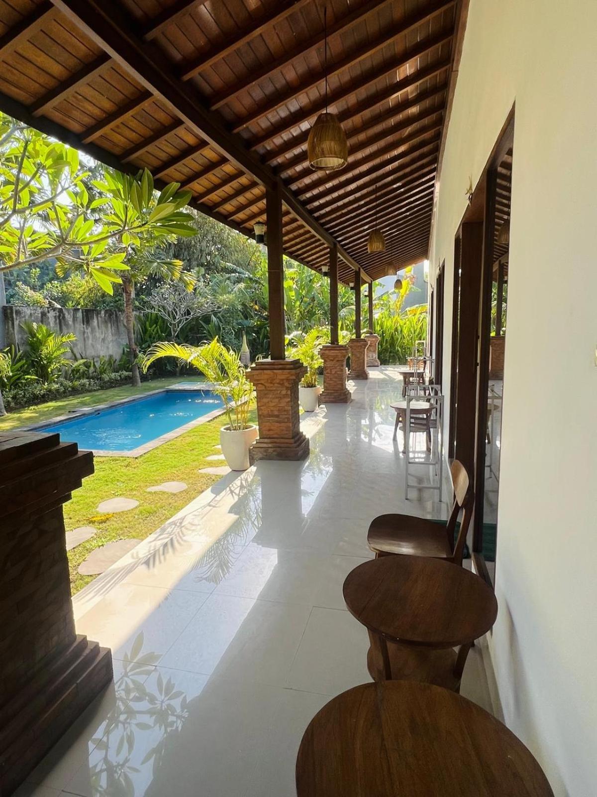 Wiryaroja Guest House Canggu Εξωτερικό φωτογραφία