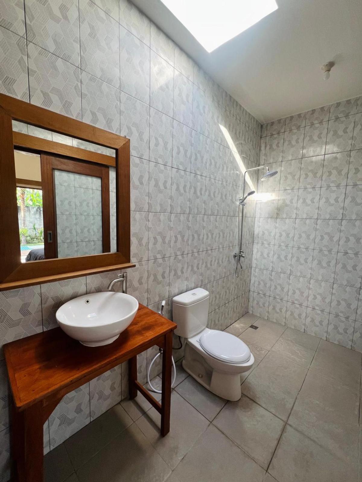Wiryaroja Guest House Canggu Εξωτερικό φωτογραφία